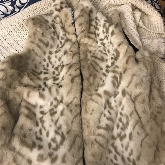 Gallery Jackets & Blazers - Faux fur vest